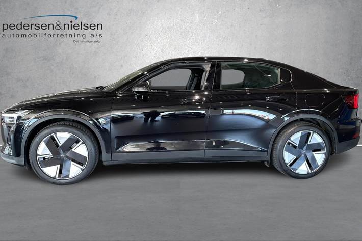 Sort Polestar 2 fra 2025