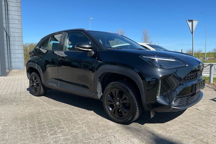 Sort Toyota Yaris Cross fra 2022