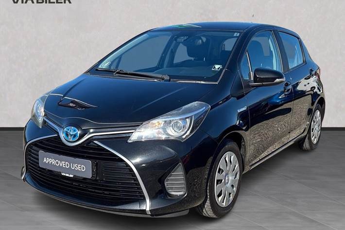 Sort Toyota Yaris fra 2016
