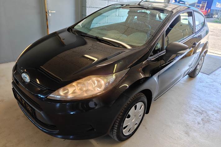 Gul Ford Fiesta fra 2009