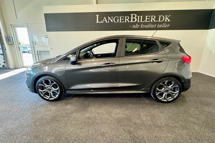 Grå Ford Fiesta fra 2019