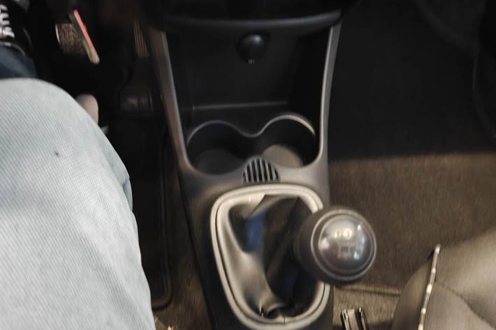 Gul Citroën C1 fra 2013