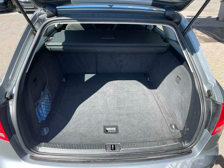 Audi A4 2,0 S-line Avant