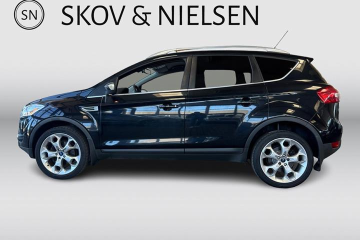 Blå Ford Kuga fra 2011