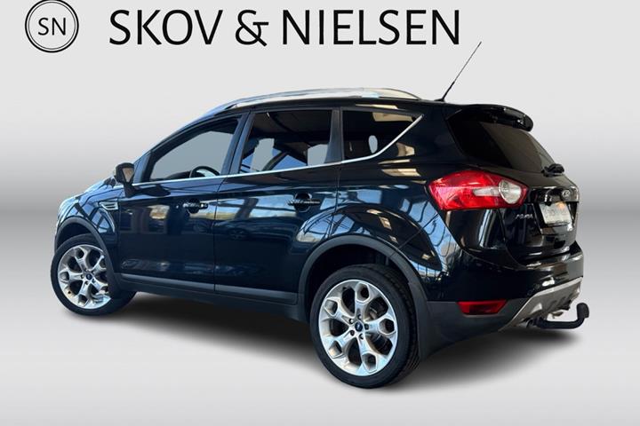 Blå Ford Kuga fra 2011
