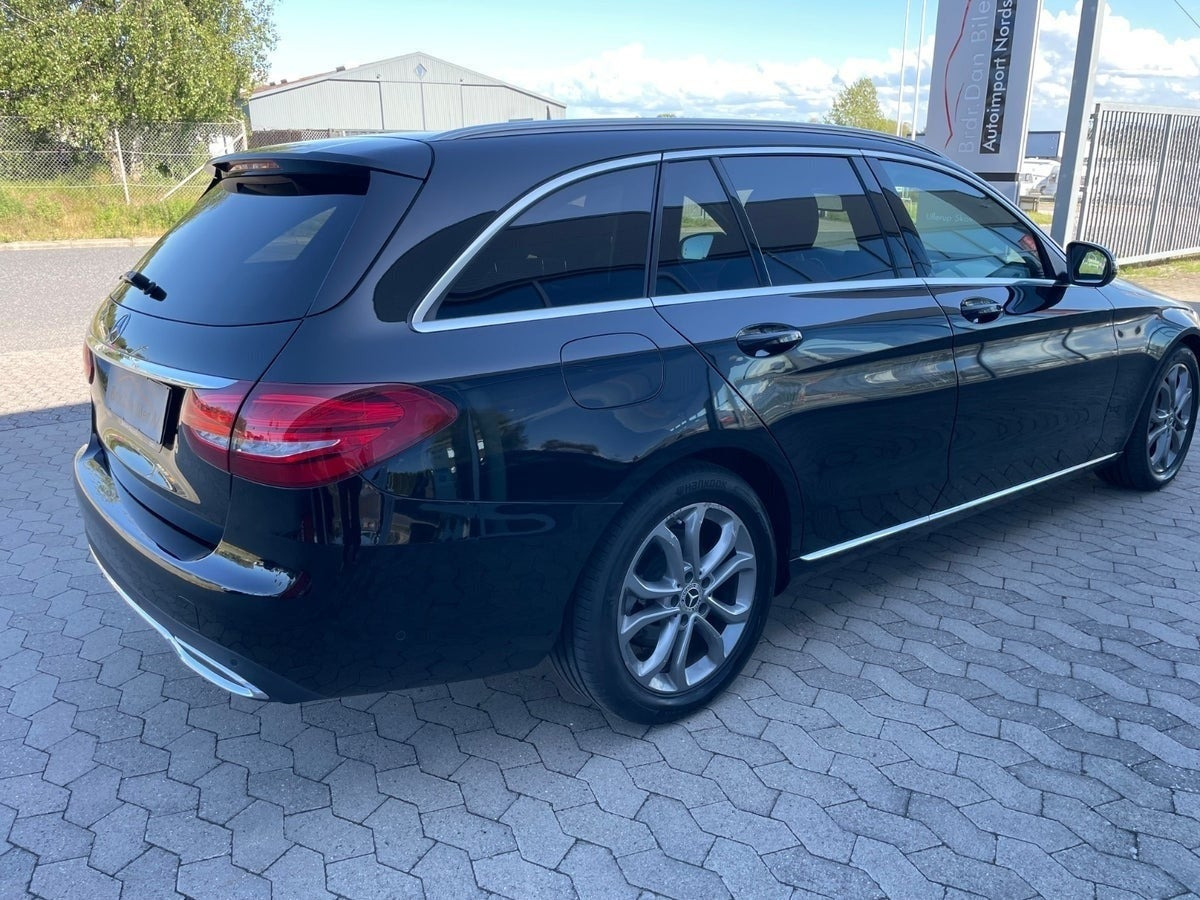 Sort Mercedes C250 d fra 2018