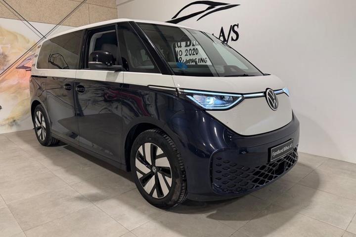 Blå VW ID.Buzz fra 2024 set udefra