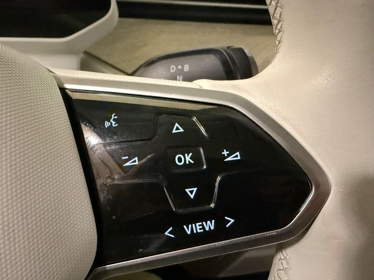 Blå VW ID.Buzz fra 2024
