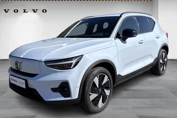 Blå Volvo EX40 fra 2025