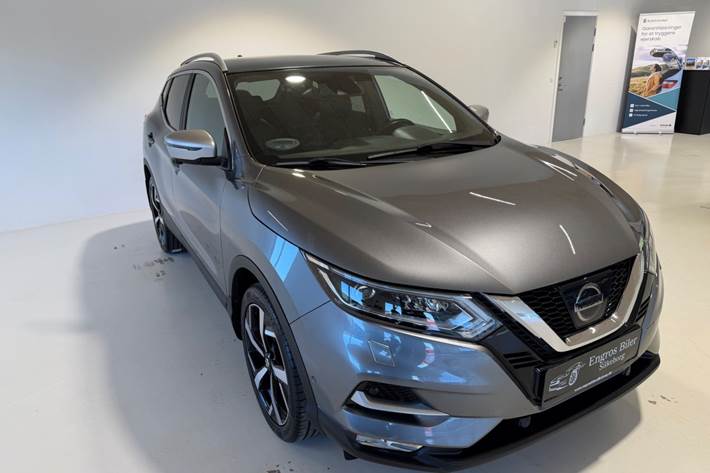 Grå Nissan Qashqai fra 2017