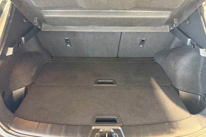 Grå Nissan Qashqai fra 2017