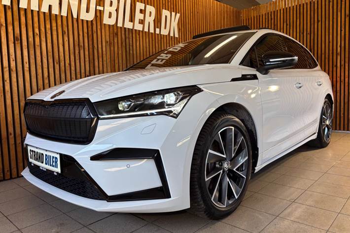 Hvid Skoda Enyaq fra 2024