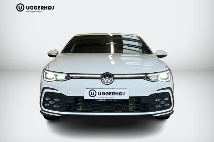 Hvid VW Golf VIII fra 2021