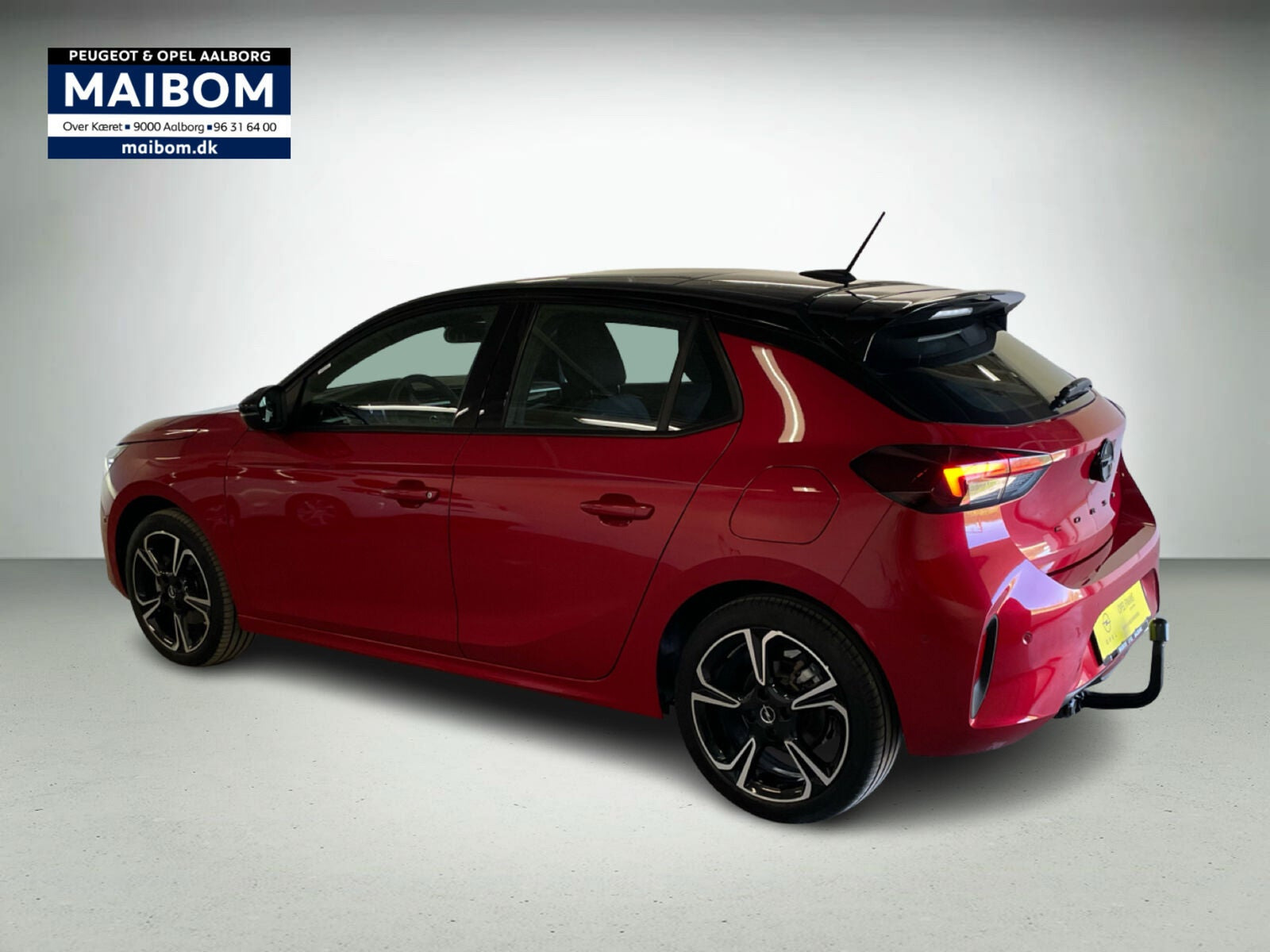 Rød Opel Corsa fra 2024