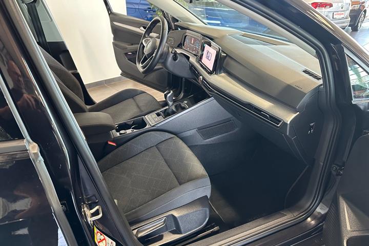 Sort VW Golf VIII fra 2021