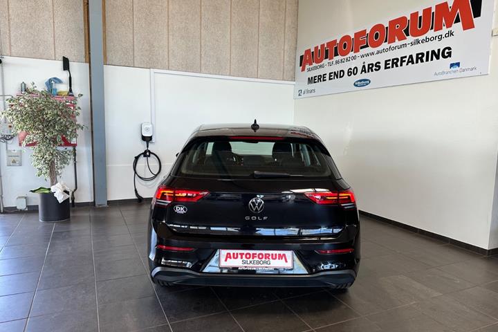 Sort VW Golf VIII fra 2021