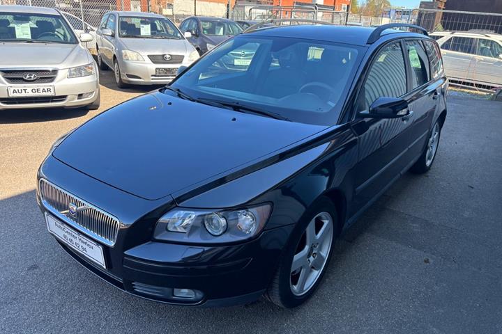 Sort Volvo V50 fra 2004