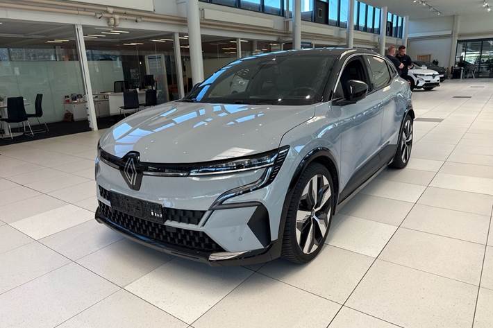Grå Renault Megane E-Tech fra 2023