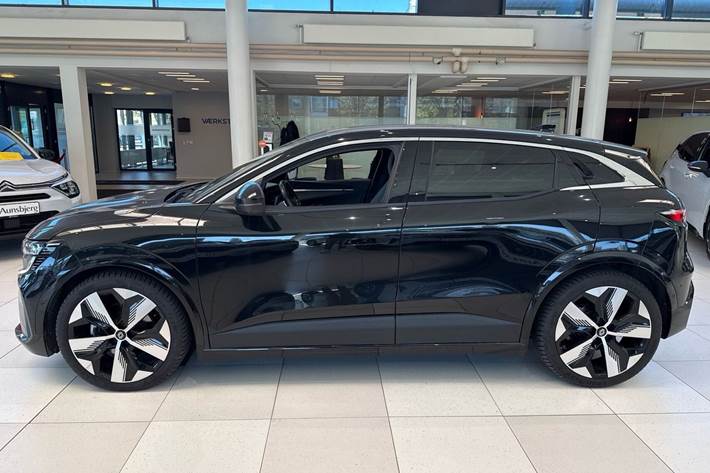 Sort Renault Megane E-Tech fra 2022