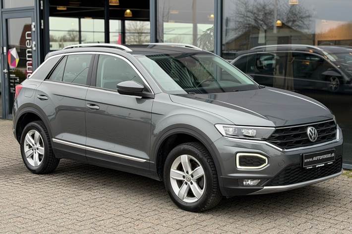 Grå VW T-Roc fra 2020