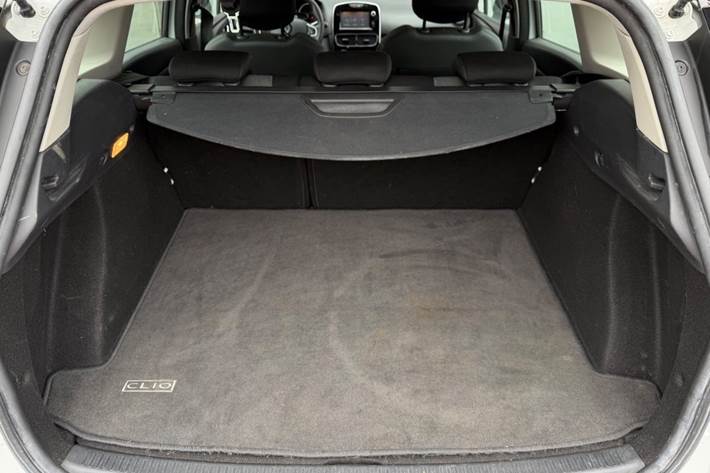 Hvid Renault Clio IV fra 2017