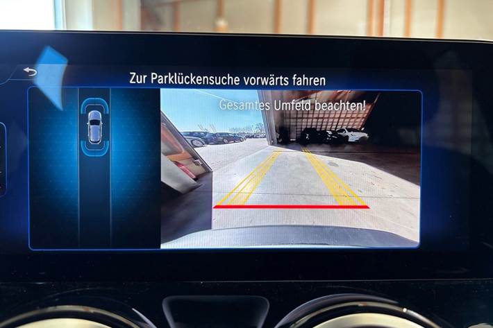 Sølv Mercedes EQB250+ fra 2026