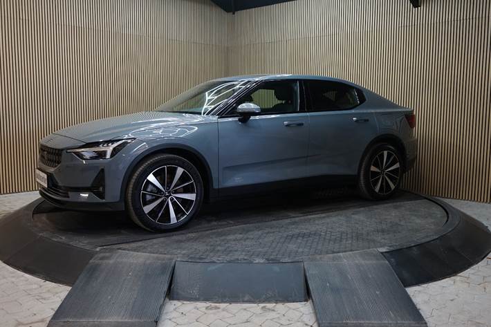 Grå Polestar 2 fra 2022