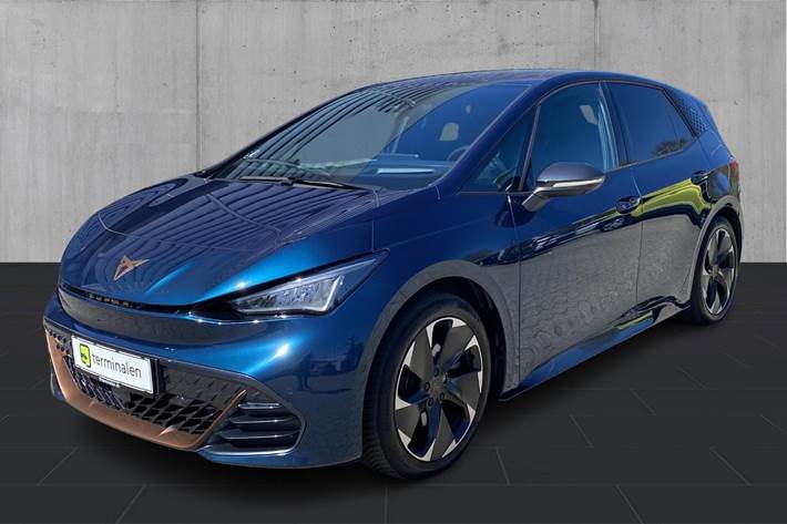 Blå Cupra Born fra 2022