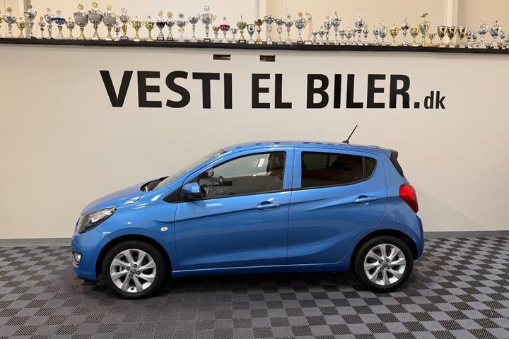 Blå Opel Karl fra 2016