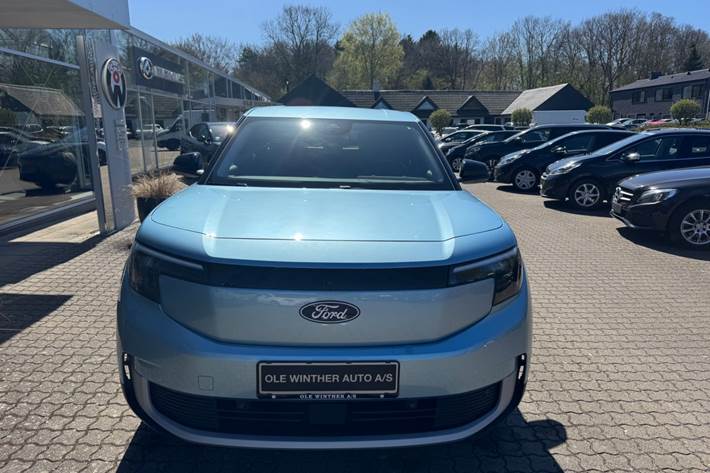 Blå Ford Explorer fra 2024