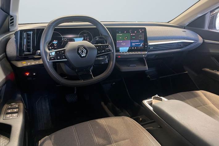 Hvid Renault Megane E-Tech fra 2023