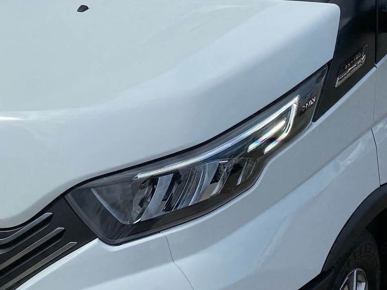 Iveco Daily 3,0 35S18 12m3 D 180HK Van 8g Aut.