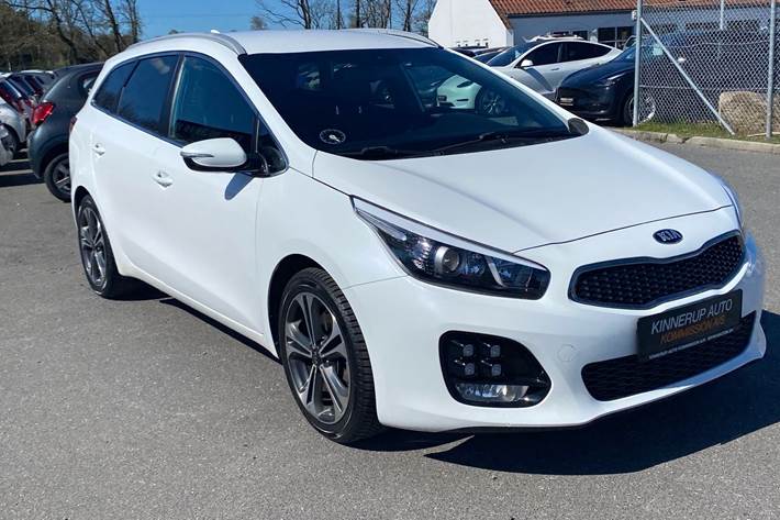 Hvid Kia Ceed fra 2017
