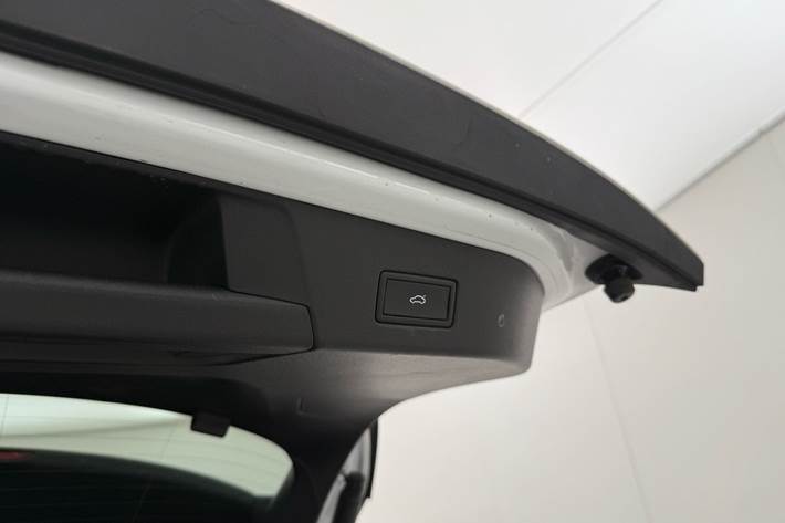 Hvid VW ID.4 fra 2021