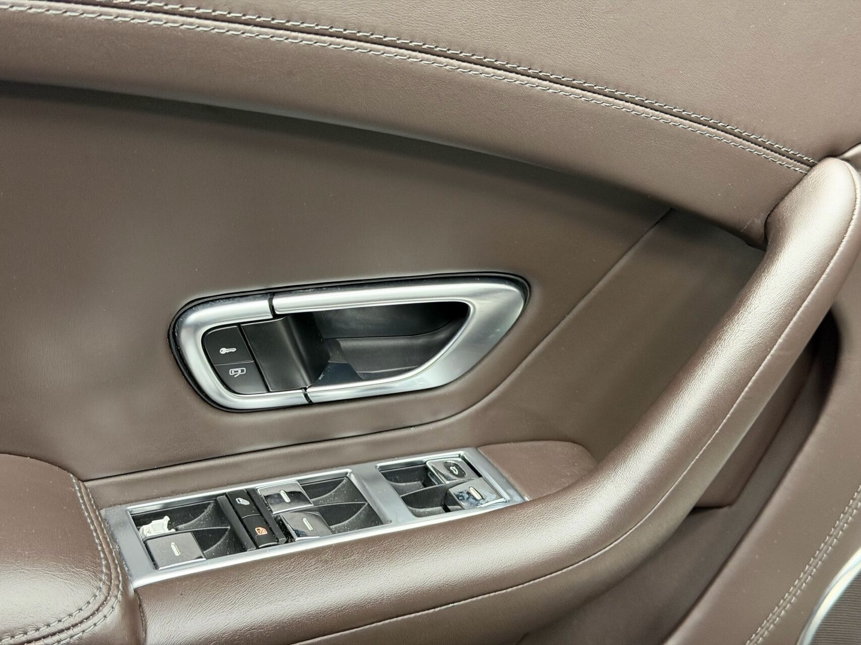Grøn Bentley Continental GT fra 2016