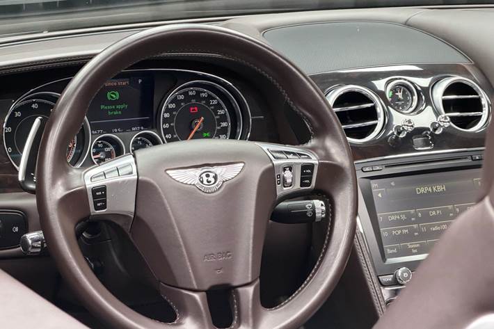 Grøn Bentley Continental GT fra 2016