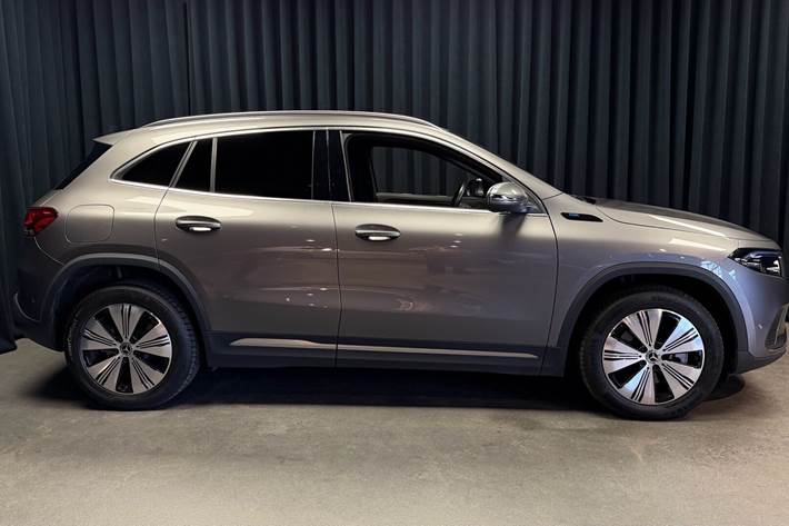 Grå Mercedes EQA 250 fra 2022