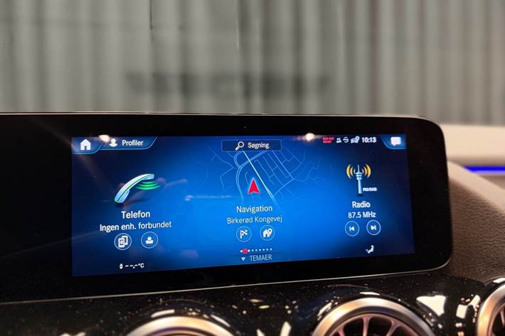 Grå Mercedes EQA 250 fra 2022