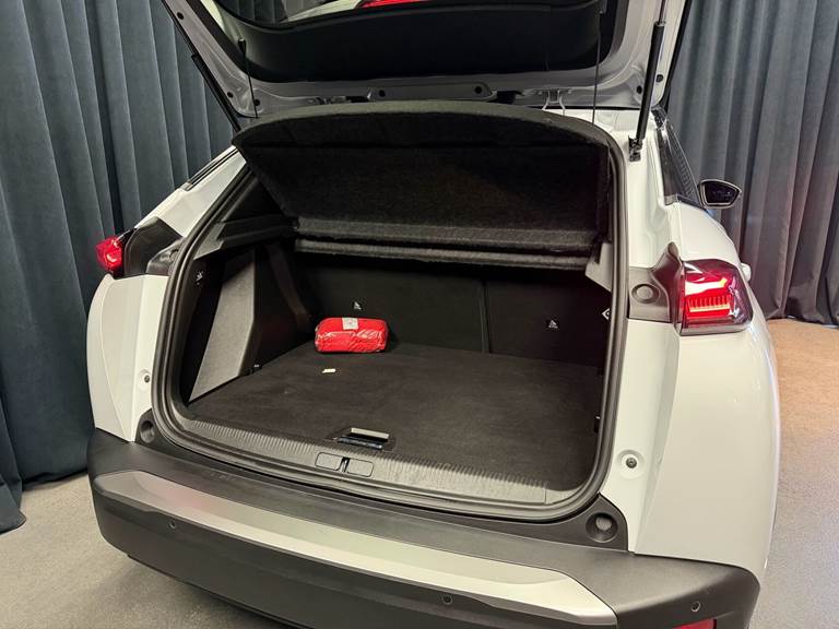 Peugeot e-2008 EL GT 136HK 5d Aut.