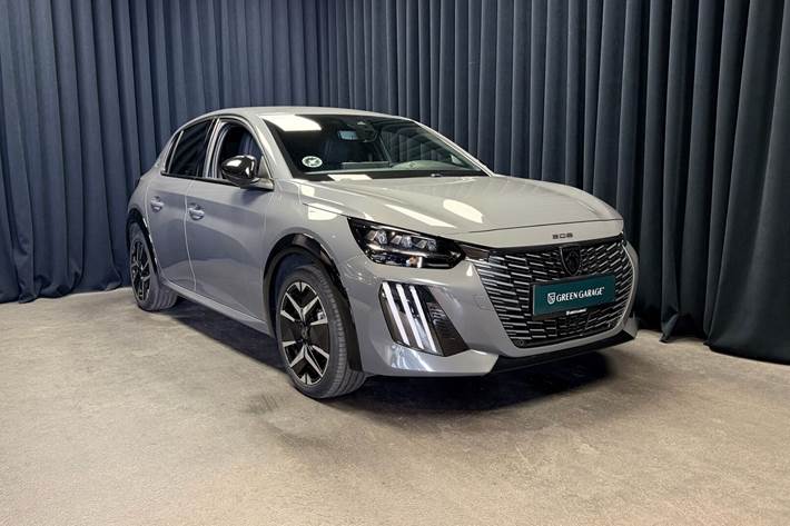 Grå Peugeot e-208 fra 2025