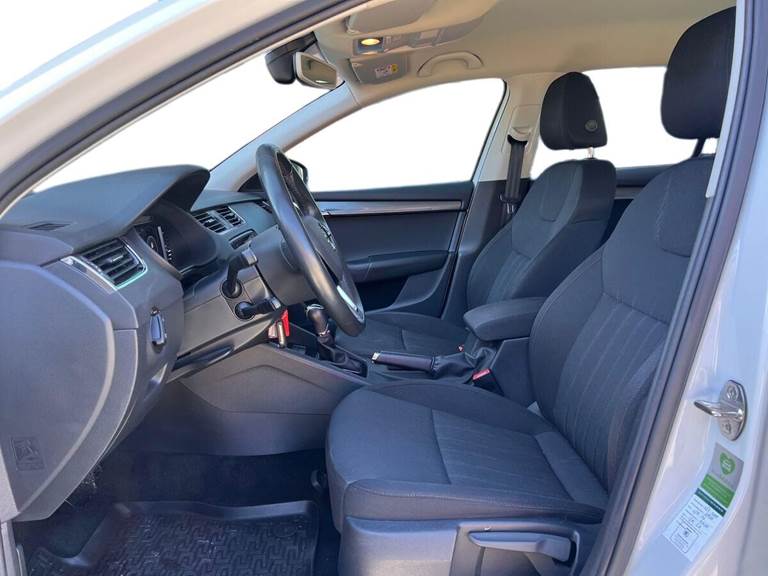 Skoda Octavia 1,5 Combi TSI ACT Business Line + Celebration DSG 150HK Stc 7g Aut.