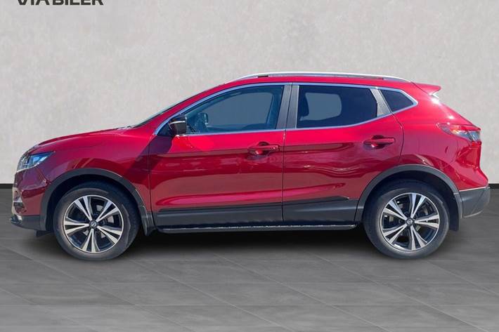 Rød Nissan Qashqai fra 2019