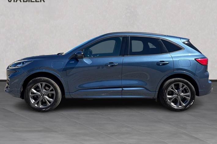 Blå Ford Kuga fra 2024