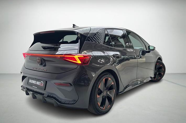 Grå Cupra Born fra 2022