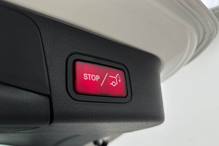 Hvid Mercedes EQB 250+ fra 2025