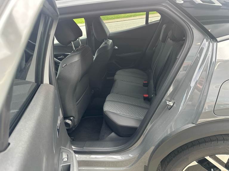 Peugeot 2008 1,2 PureTech Allure EAT8 130HK 5d 8g Aut.