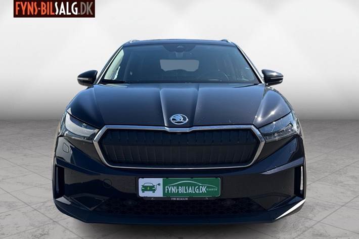 Sort Skoda Enyaq fra 2024