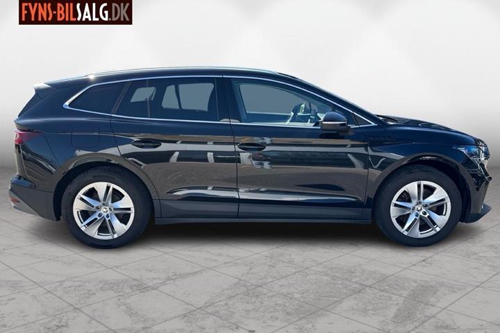 Sort Skoda Enyaq fra 2024