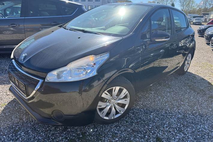 Sort Peugeot 208 fra 2014