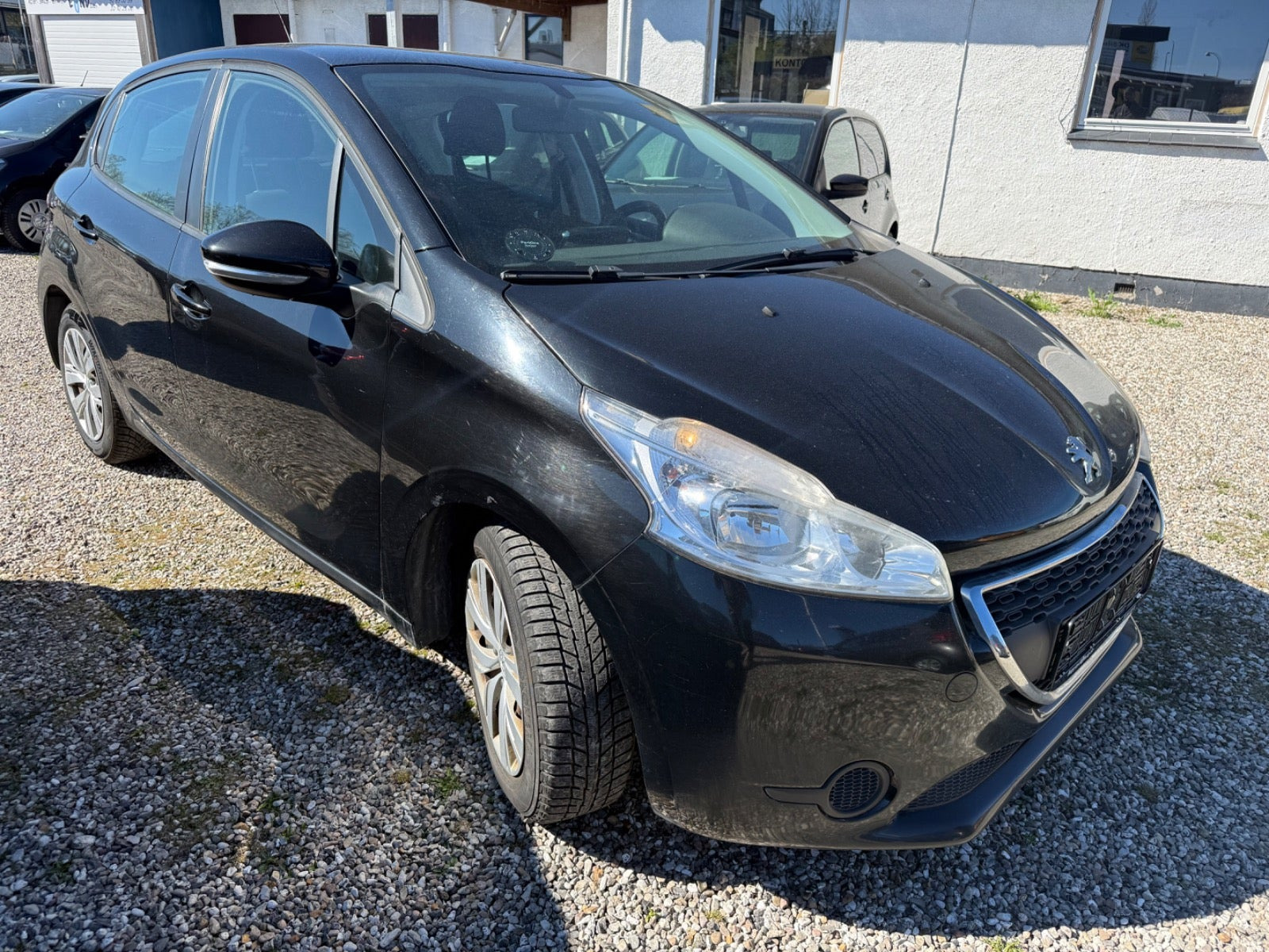 Sort Peugeot 208 fra 2014
